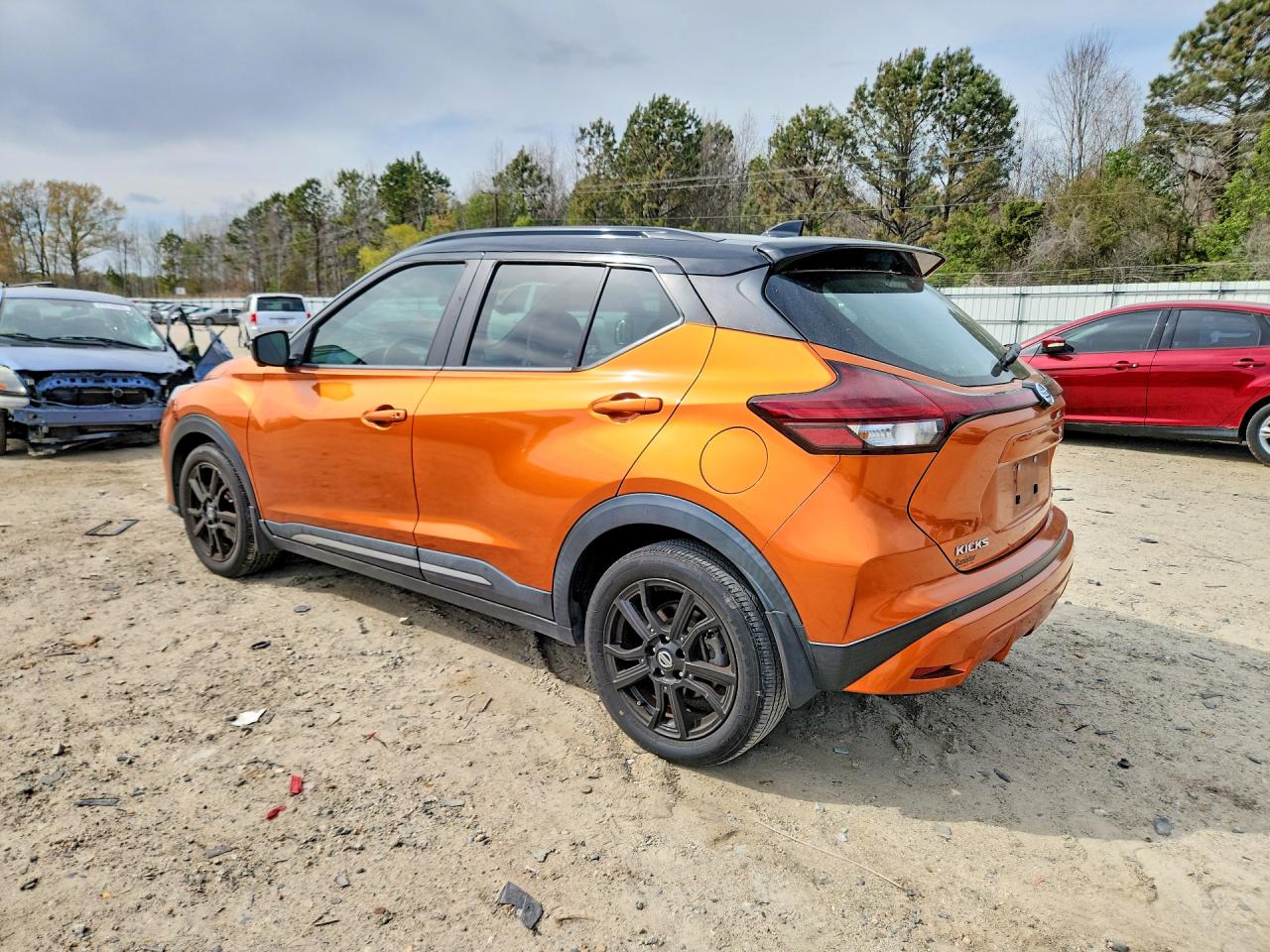 2021 NISSAN KICKS SR photo 4
