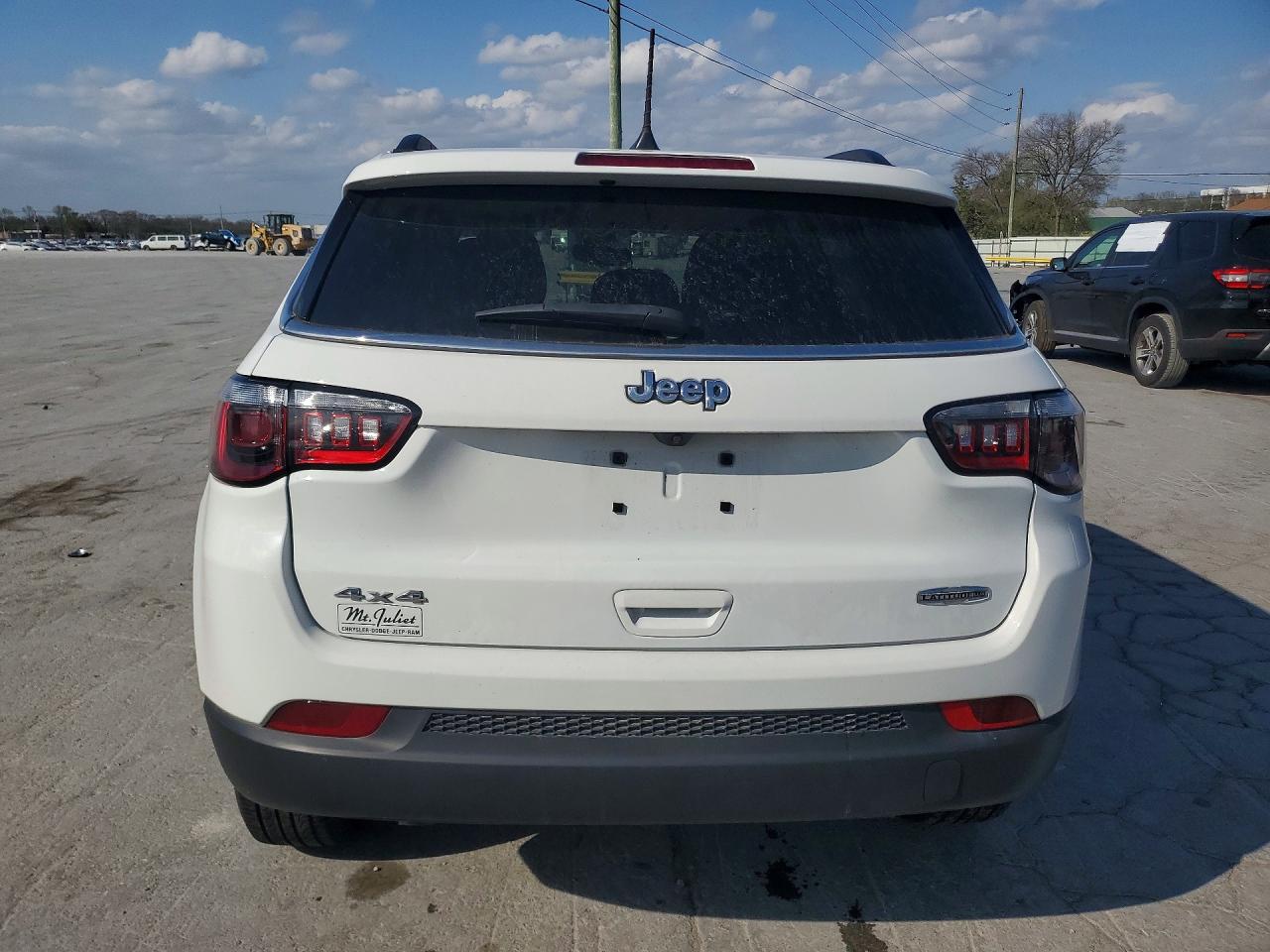 2024 JEEP COMPASS LATITUDE LUX photo 16