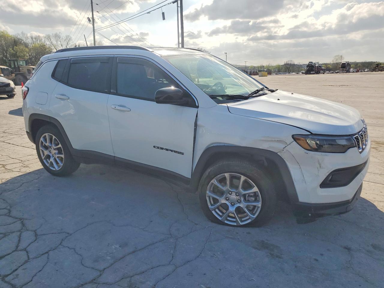 2024 JEEP COMPASS LATITUDE LUX photo 10