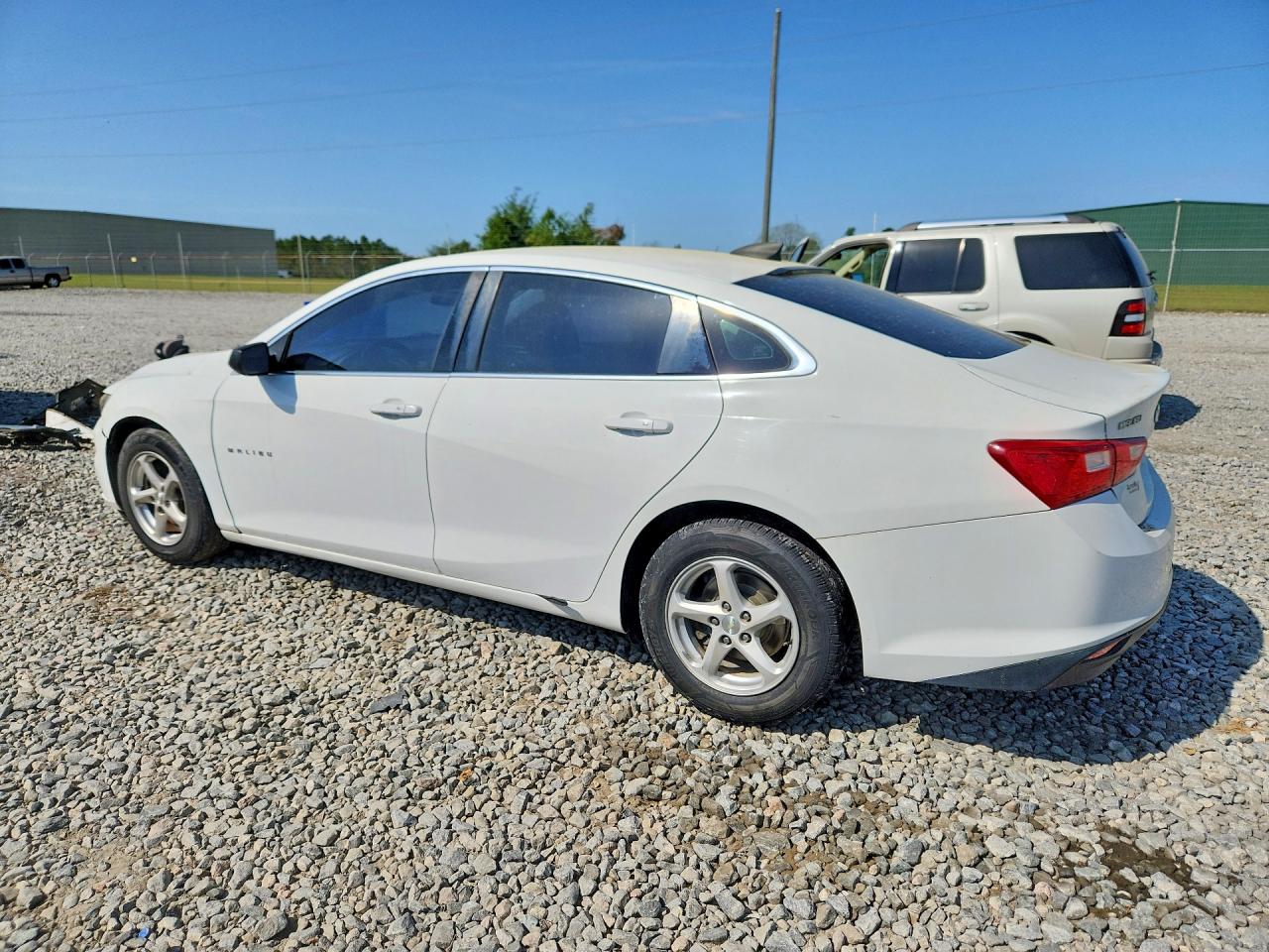 2017 CHEVROLET MALIBU LS photo 3