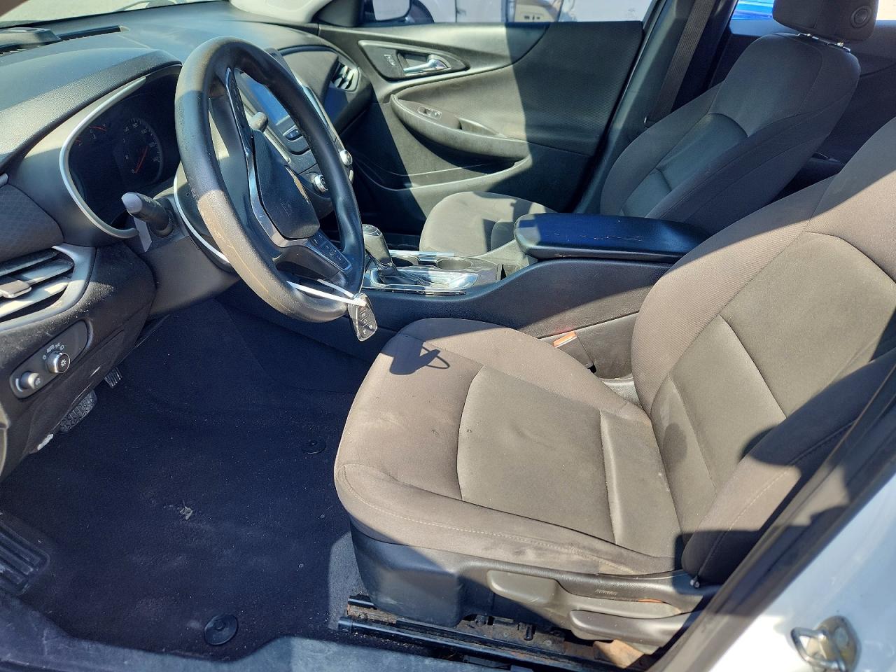 2017 CHEVROLET MALIBU LS photo 13
