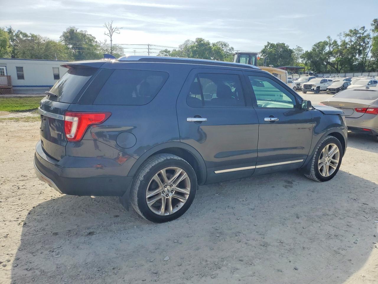 2017 FORD EXPLORER LIMITED photo 5