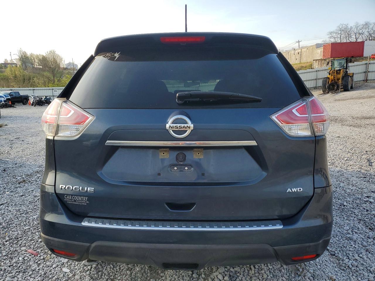 2016 NISSAN ROGUE S photo 11