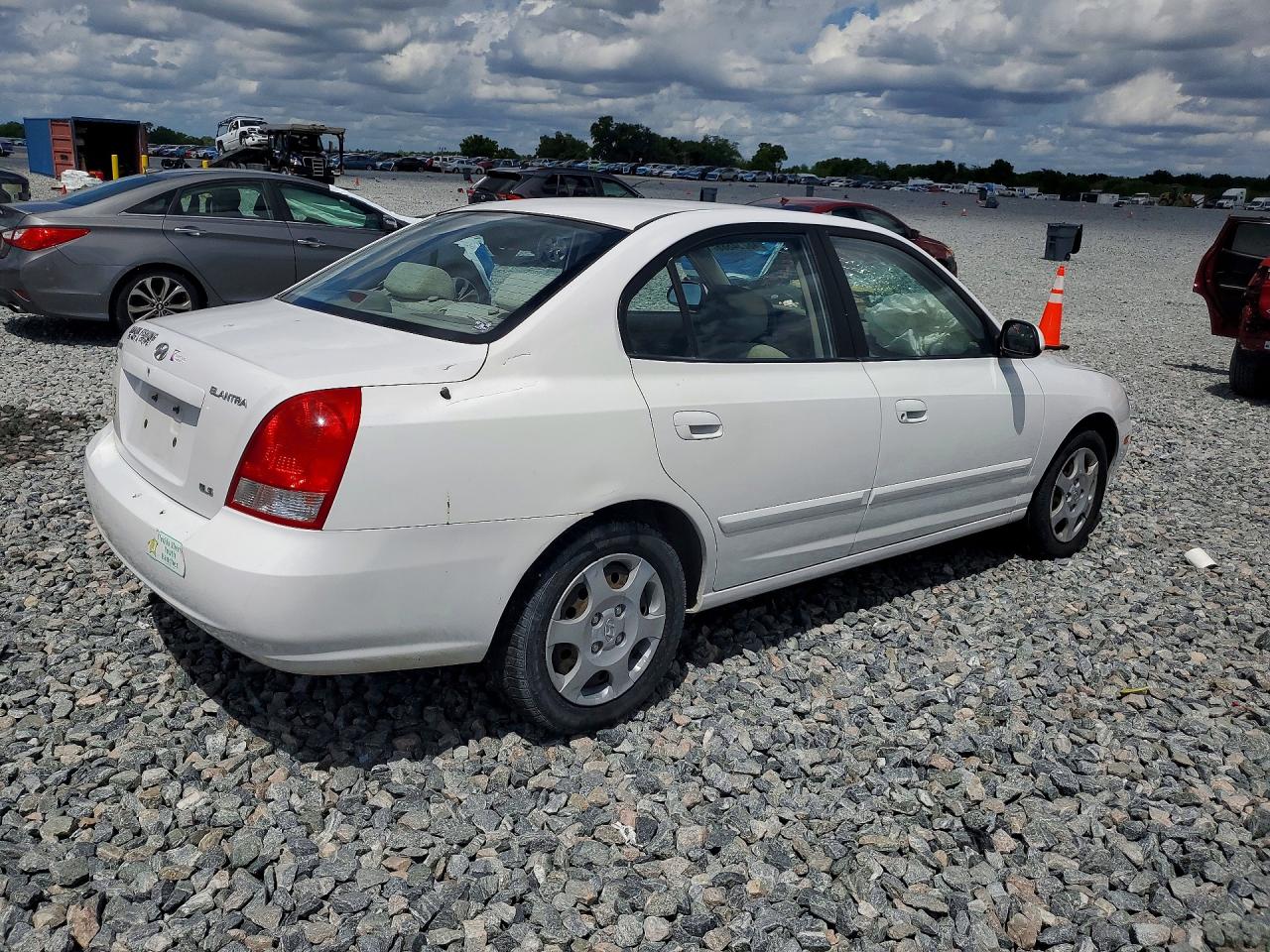 2003 HYUNDAI ELANTRA GLS photo 7