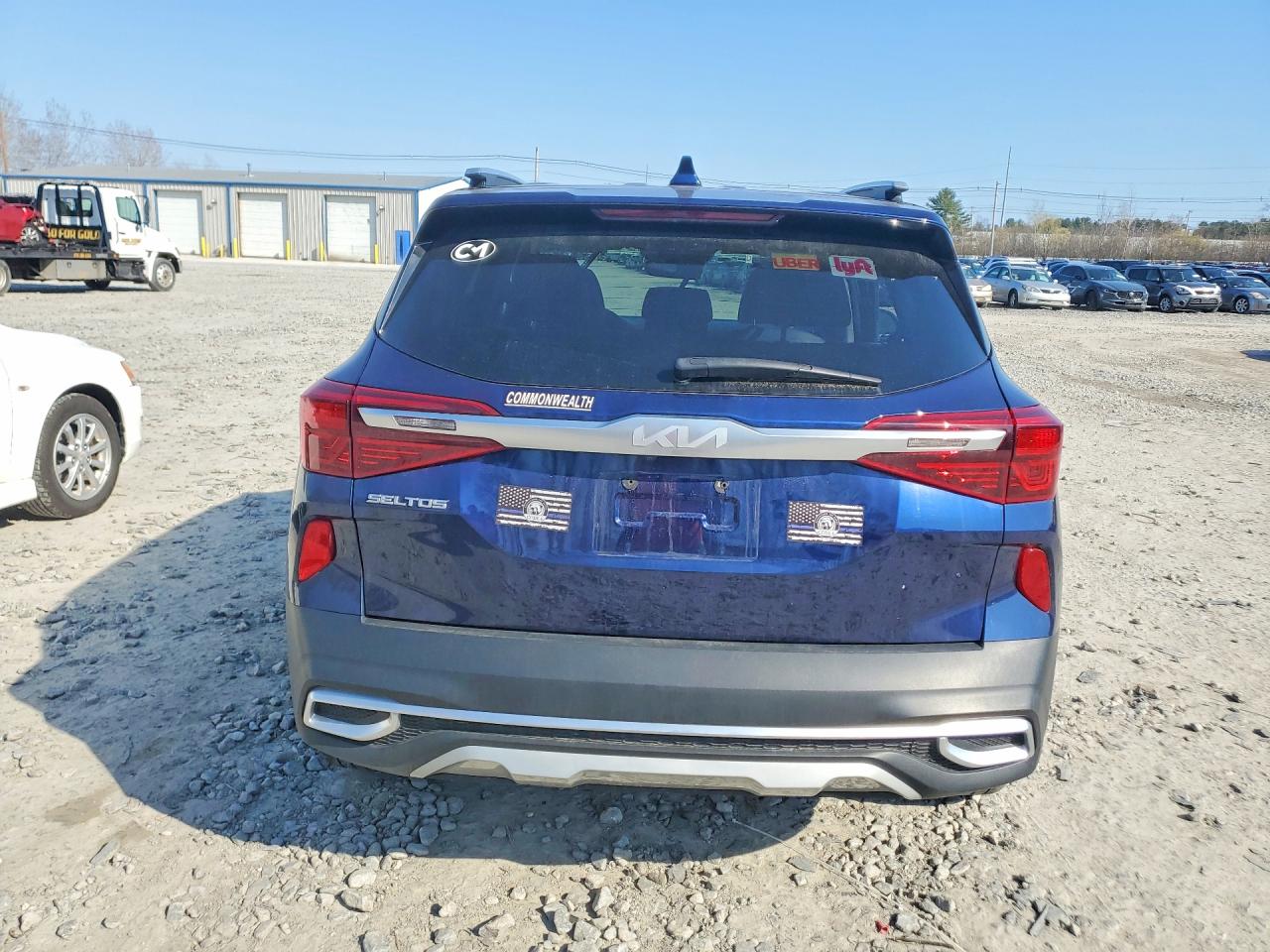 2023 KIA SELTOS EX photo 6