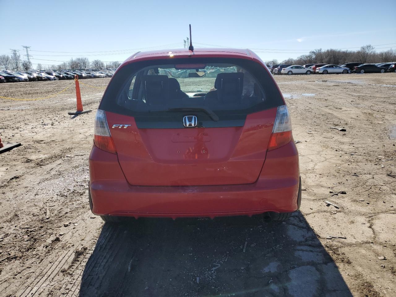 2013 HONDA FIT photo 6