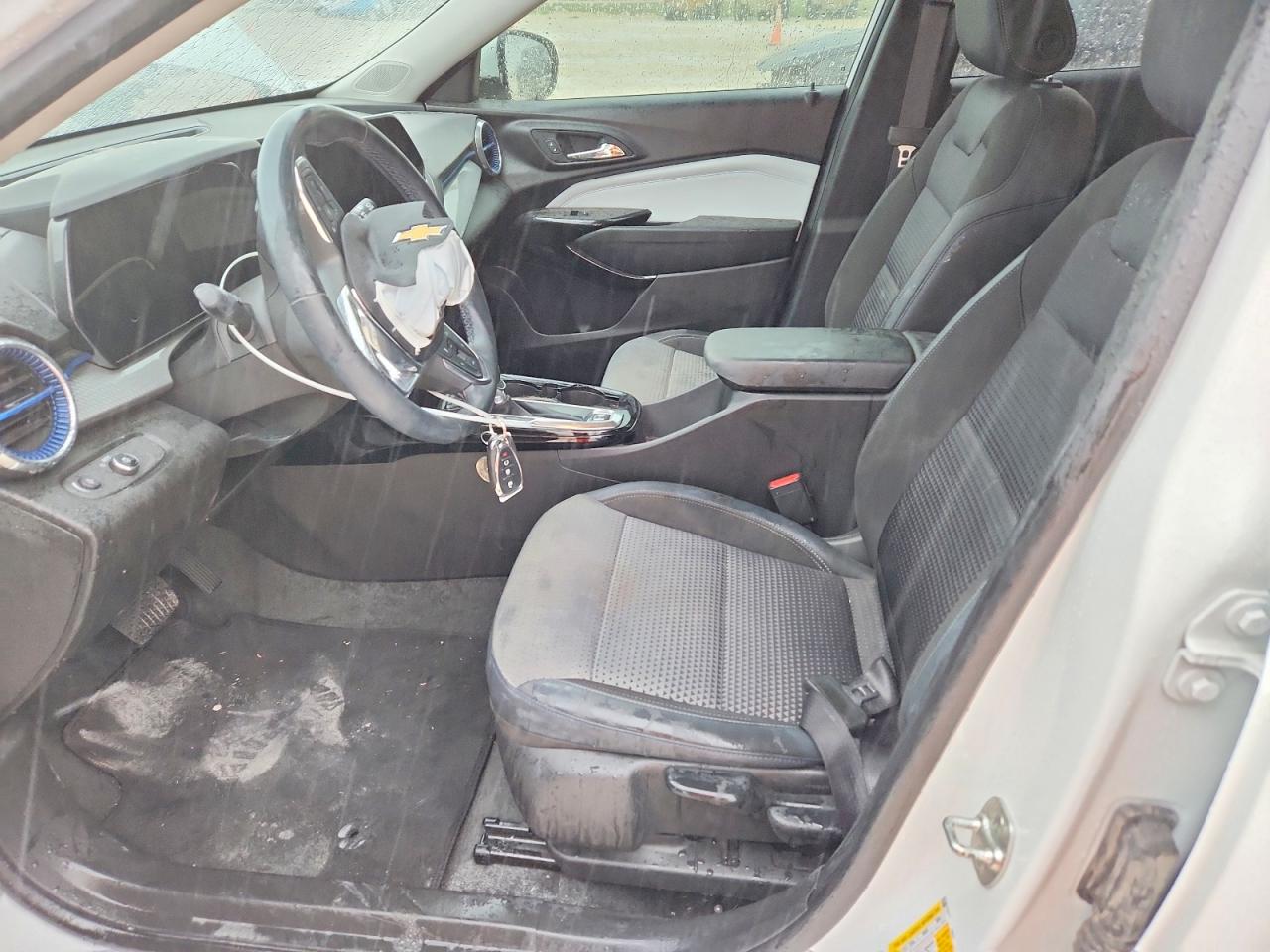 2025 CHEVROLET TRAX 1LT photo 13