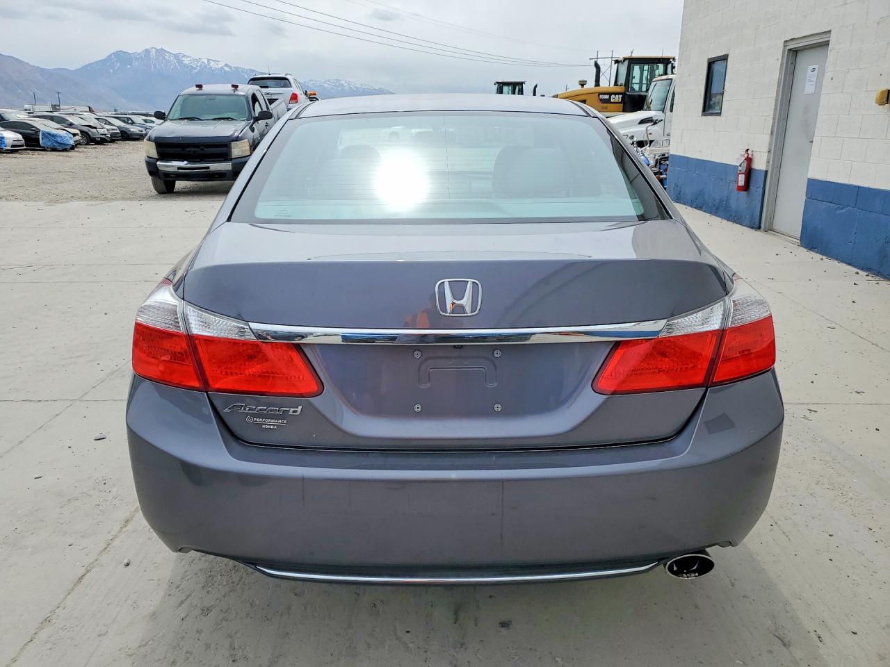 2015 HONDA ACCORD LX photo 11