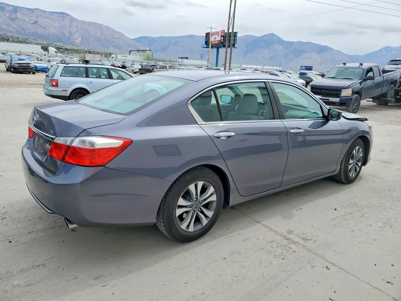 2015 HONDA ACCORD LX photo 5