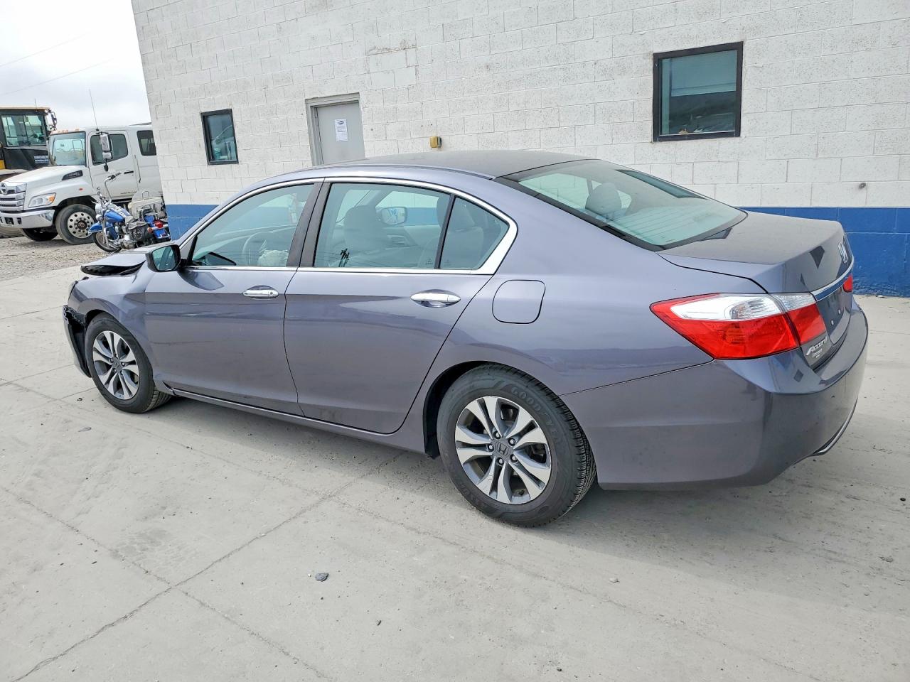 2015 HONDA ACCORD LX photo 3