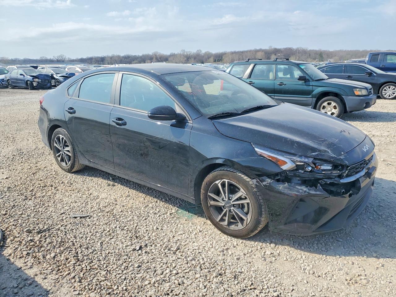 2023 KIA FORTE LXS photo 7