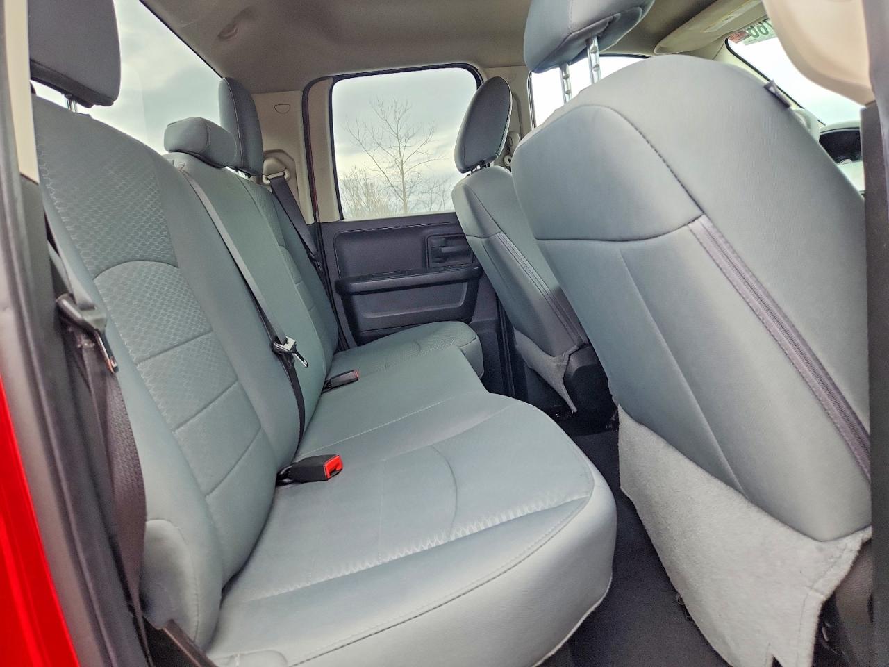 2018 RAM 1500 ST photo 19