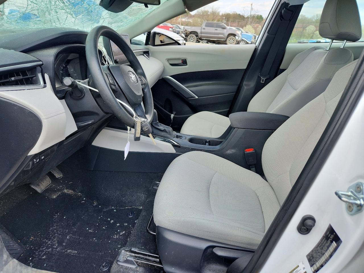 2023 TOYOTA COROLLA CROSS L photo 7