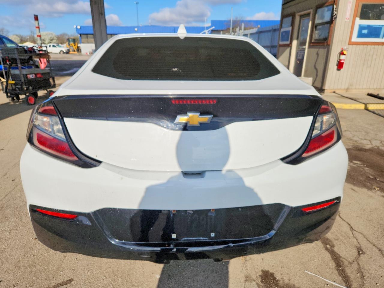 2017 CHEVROLET VOLT LT photo 11