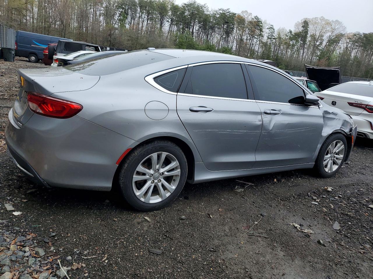 2015 CHRYSLER 200 LIMITED photo 3