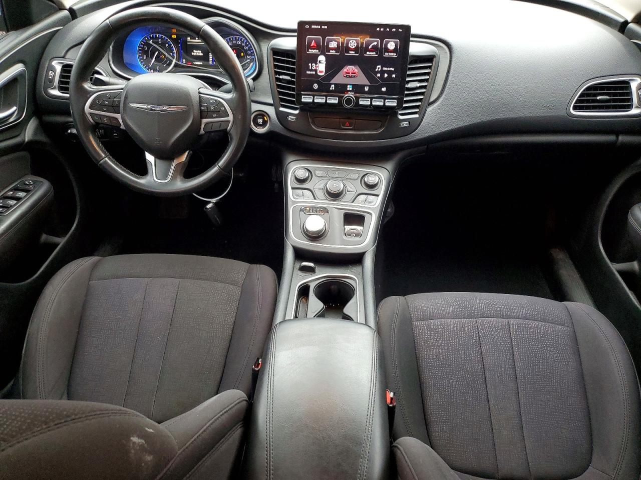 2015 CHRYSLER 200 LIMITED photo 8