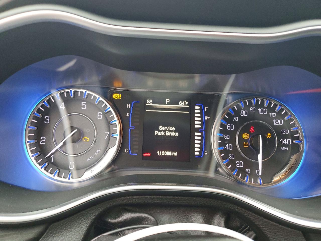 2015 CHRYSLER 200 LIMITED photo 9
