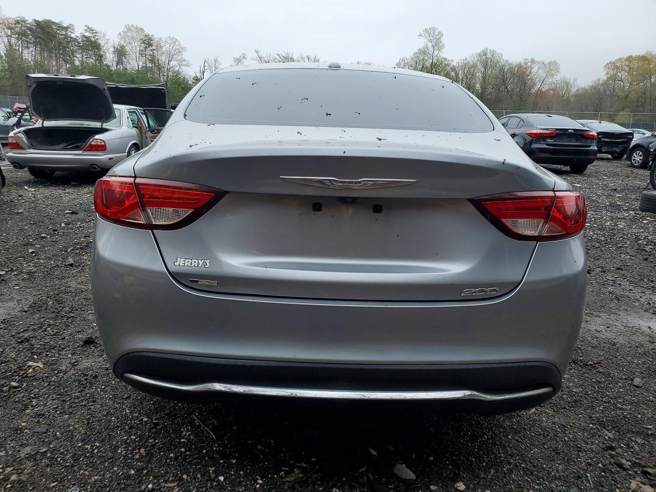 2015 CHRYSLER 200 LIMITED photo 6