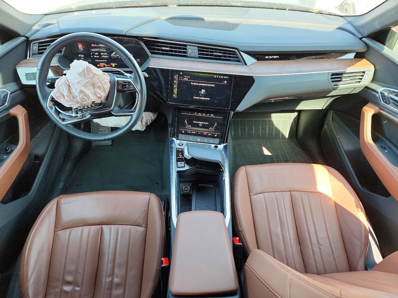 2023 AUDI E-TRON PREMIUM photo 22