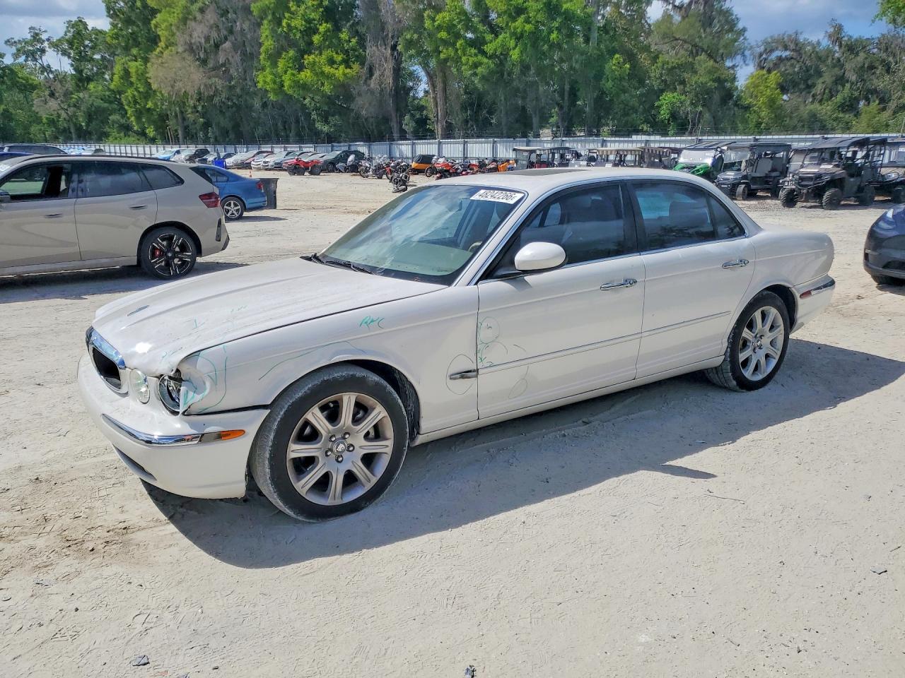 2004 JAGUAR XJ8