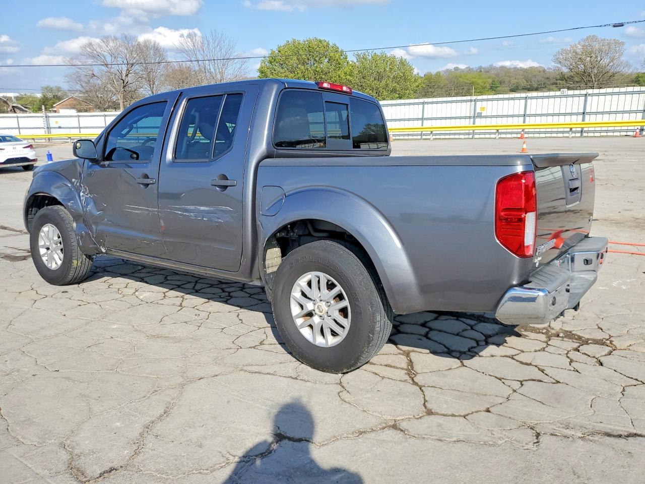 2017 NISSAN FRONTIER SV photo 3