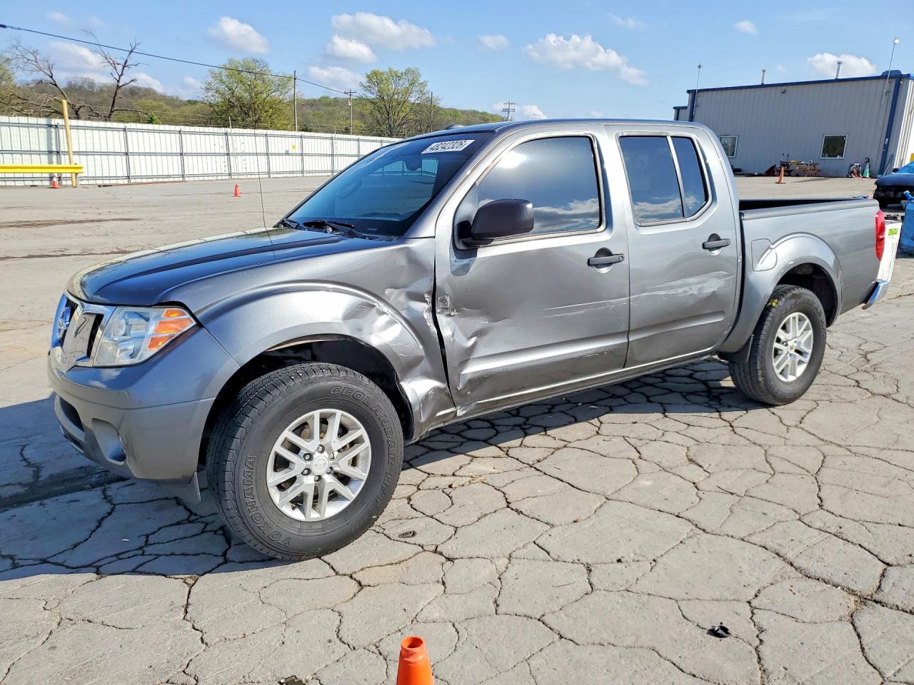 2017 NISSAN FRONTIER