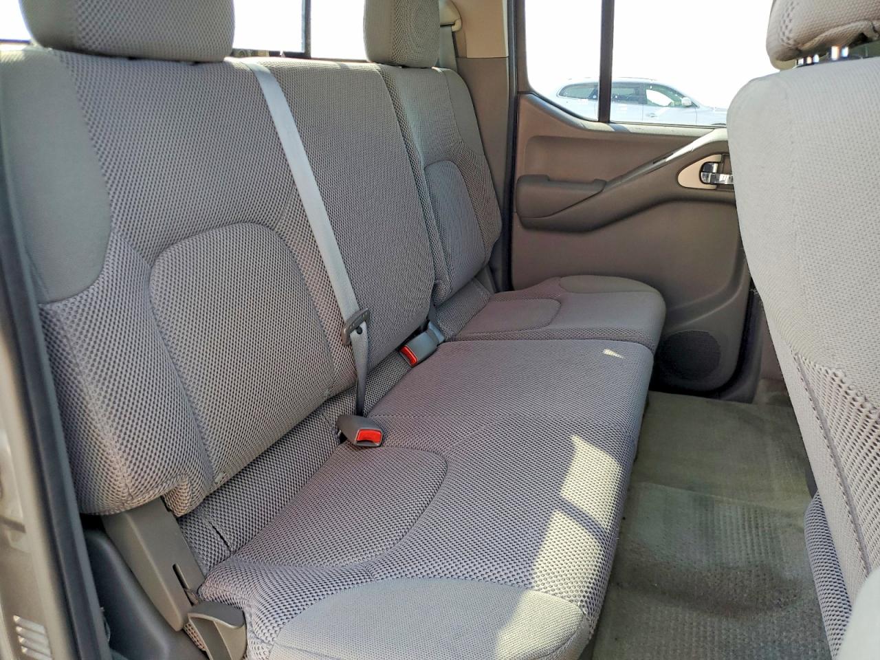 2017 NISSAN FRONTIER SV photo 19