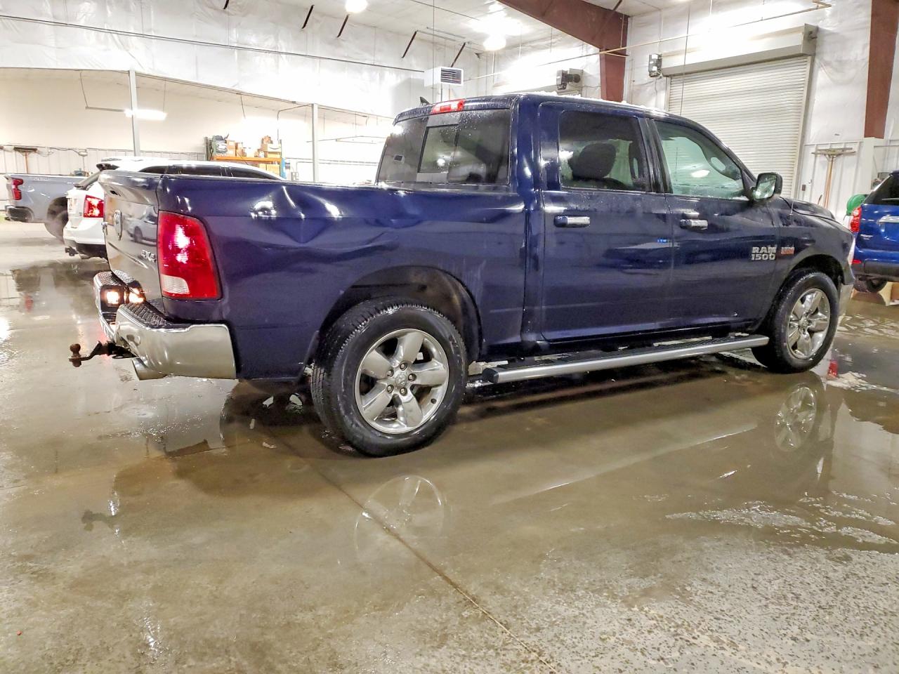 2017 RAM 1500 SLT photo 5