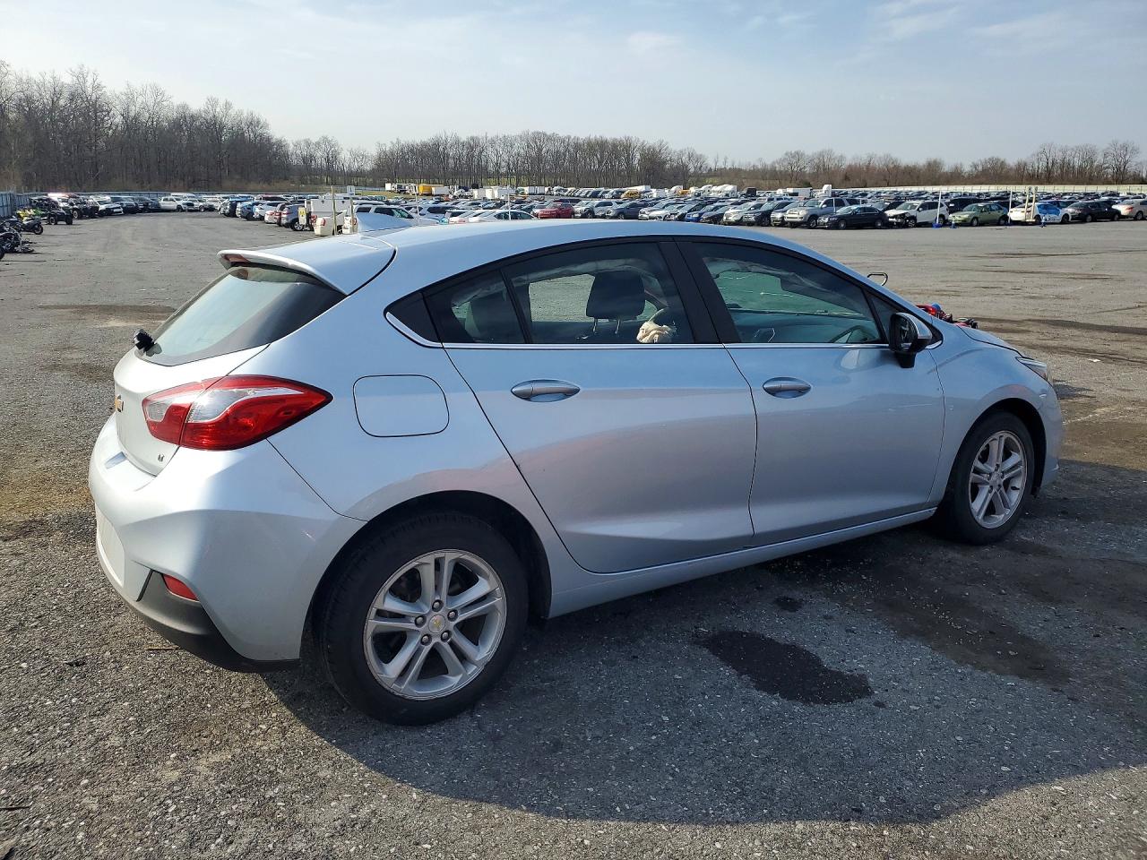 2017 CHEVROLET CRUZE LT photo 5