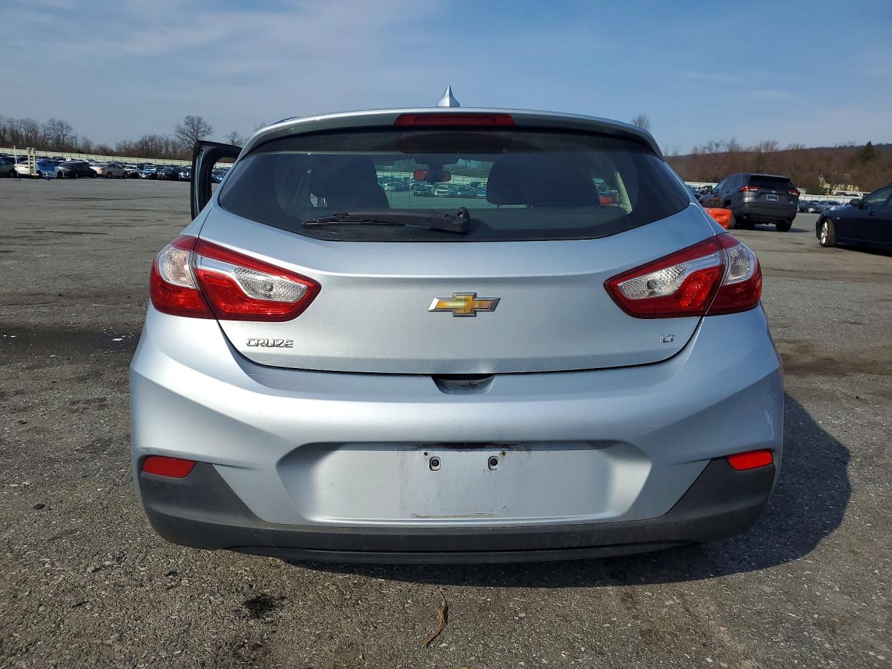 2017 CHEVROLET CRUZE LT photo 11