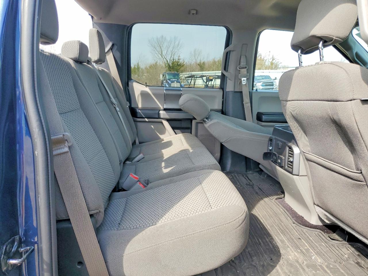 2017 FORD F150 SUPERCREW photo 28