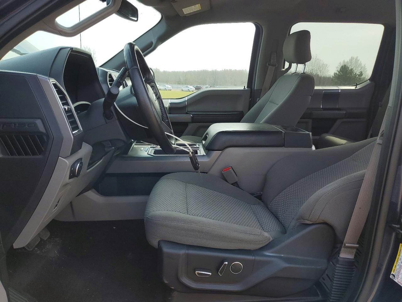 2017 FORD F150 SUPERCREW photo 19