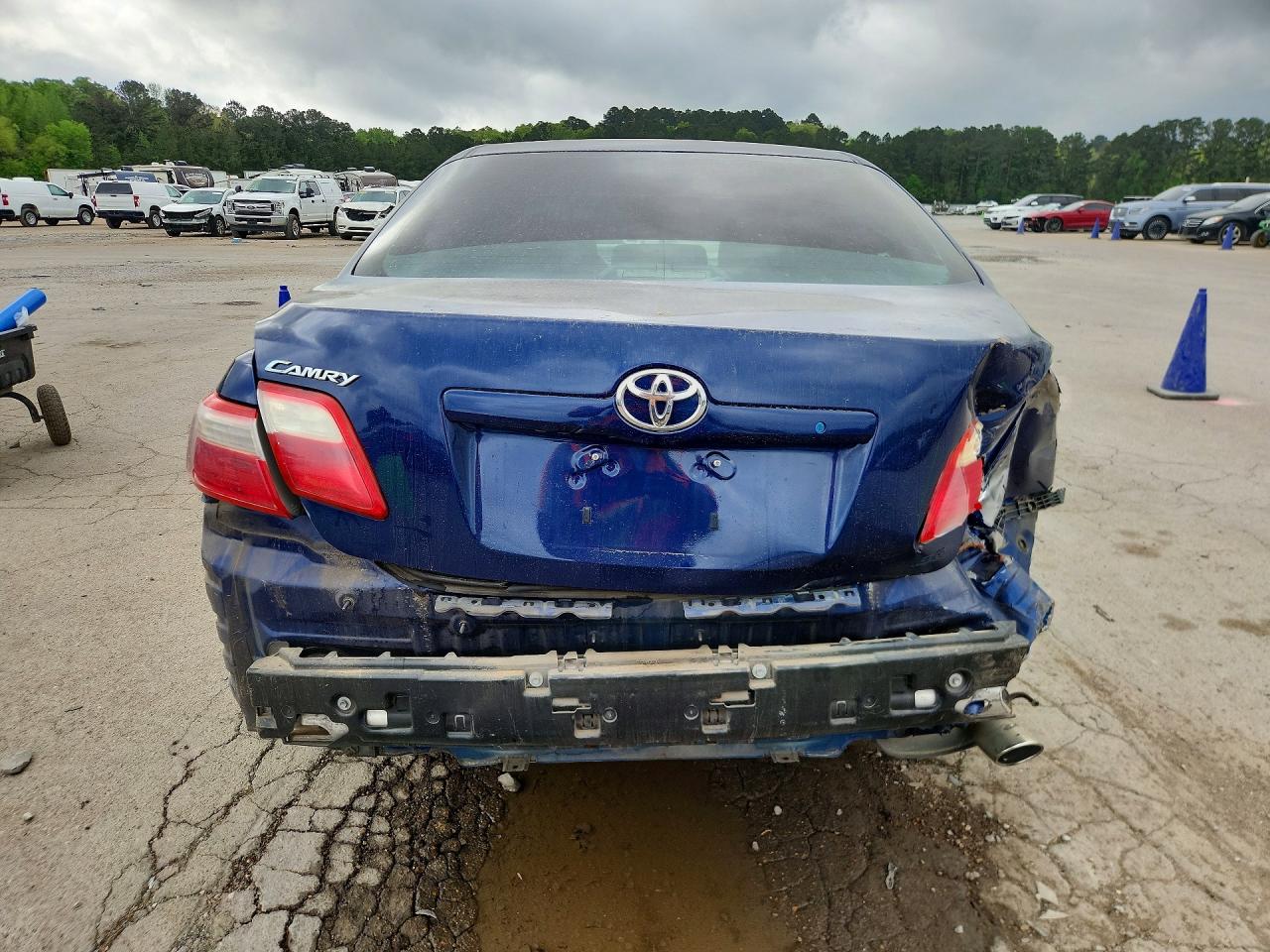 2009 TOYOTA CAMRY SE photo 6