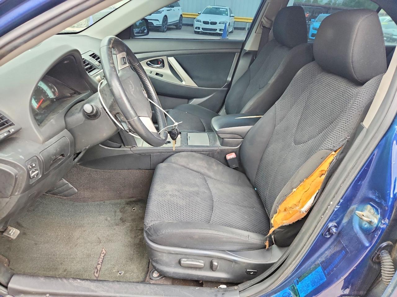 2009 TOYOTA CAMRY SE photo 7