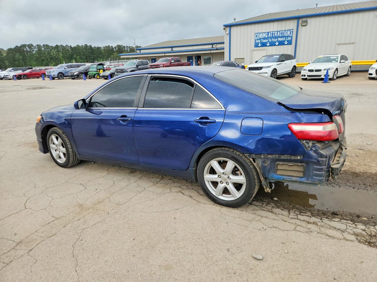 2009 TOYOTA CAMRY SE photo 2