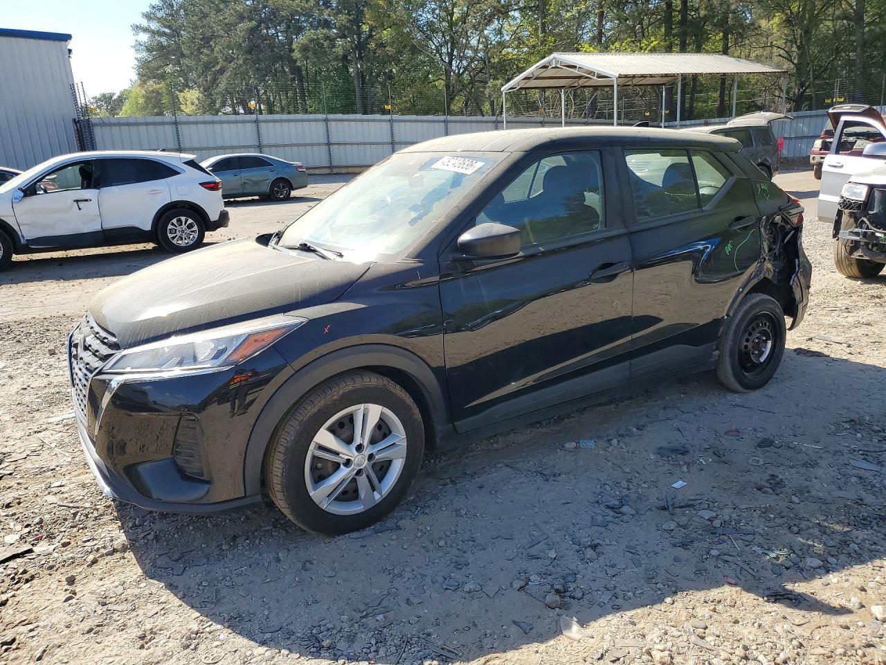 2022 NISSAN KICKS