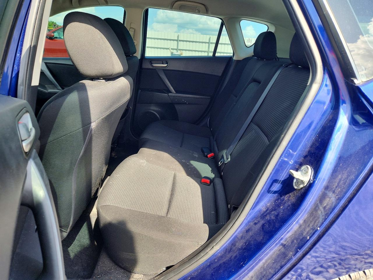 2013 MAZDA 3 I photo 28
