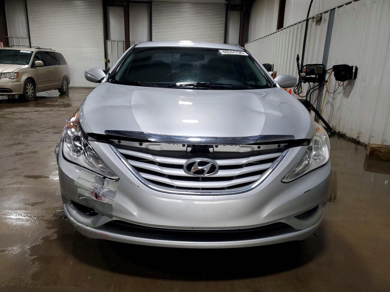 2012 HYUNDAI SONATA GLS photo 13