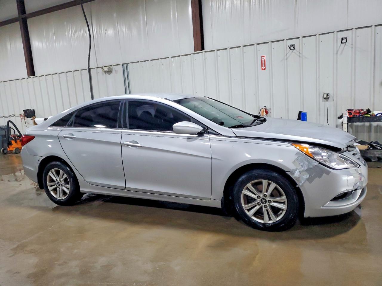 2012 HYUNDAI SONATA GLS photo 10