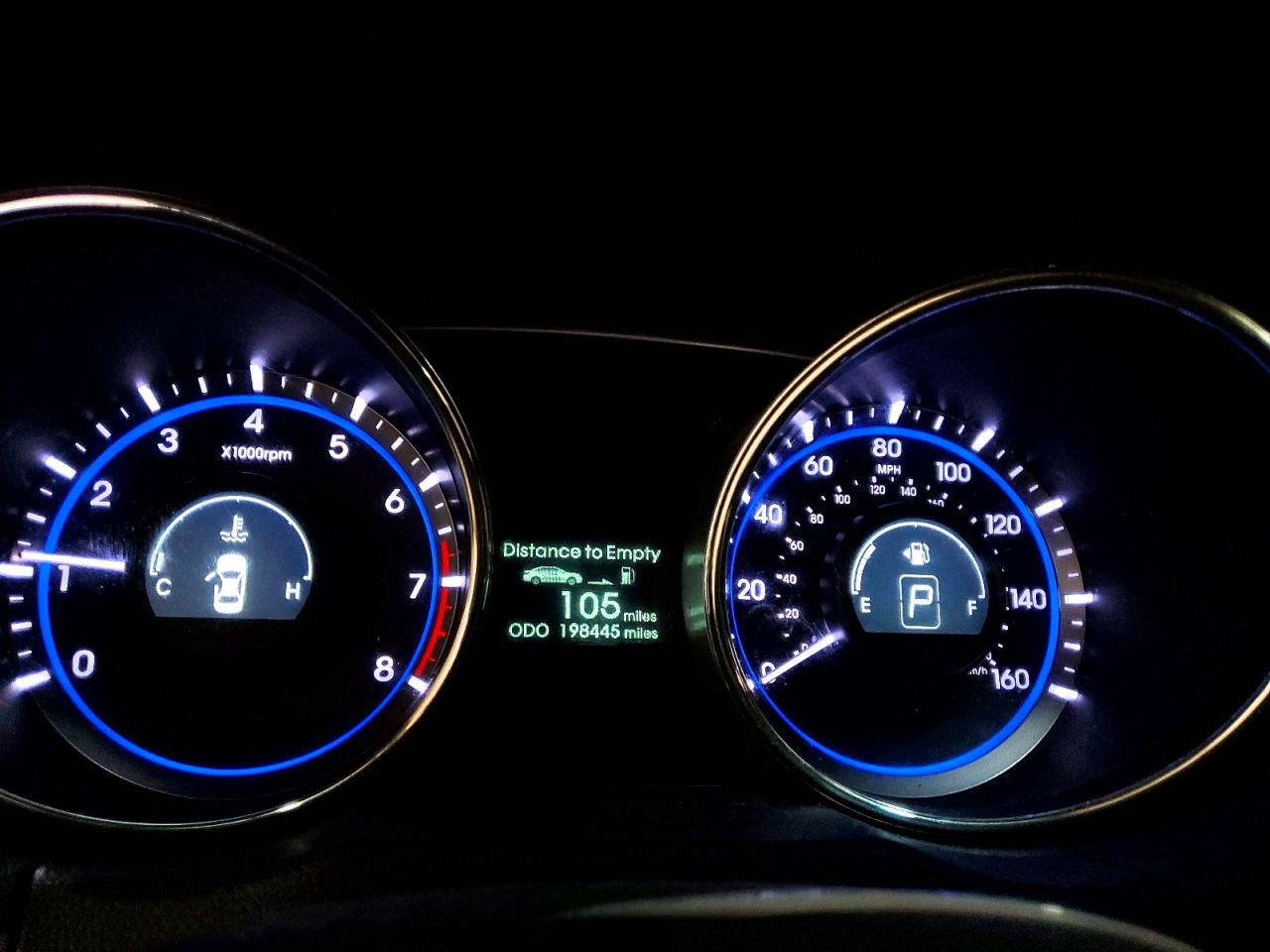 2012 HYUNDAI SONATA GLS photo 25
