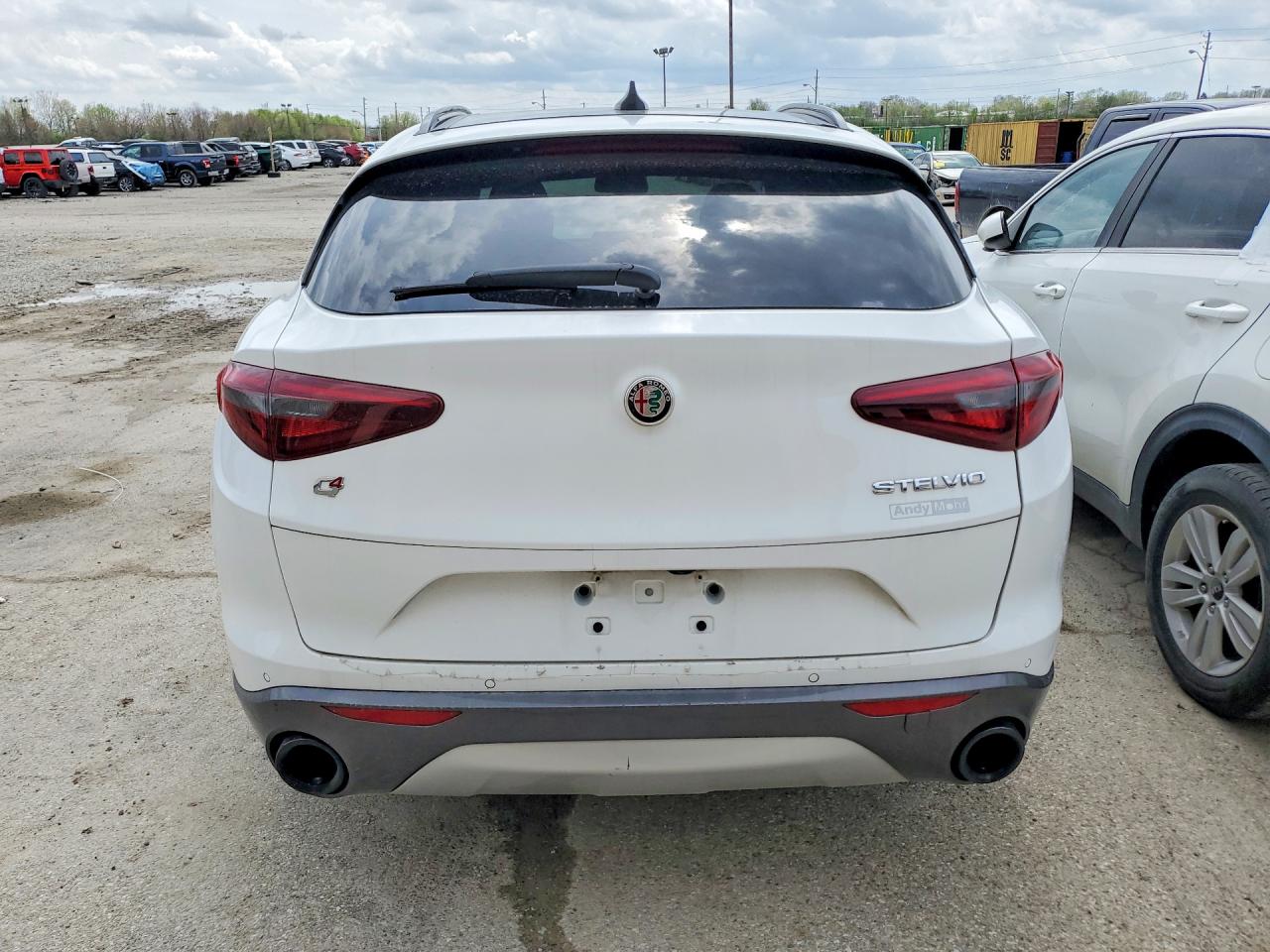 2022 ALFA ROMEO STELVIO TI photo 6