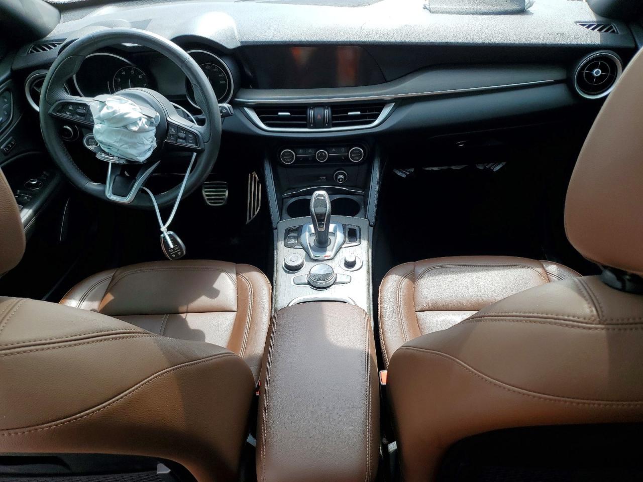 2022 ALFA ROMEO STELVIO TI photo 8