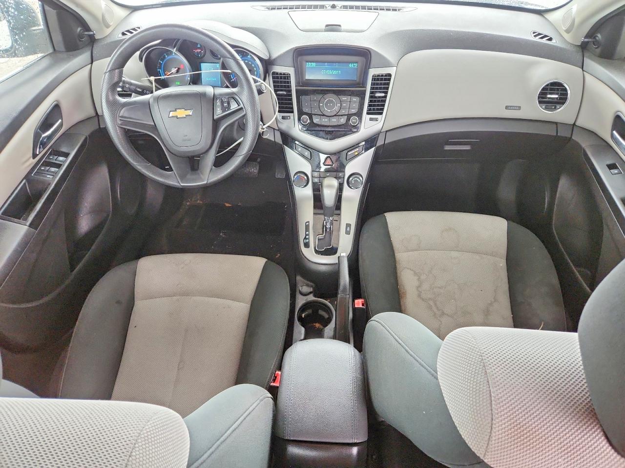 2011 CHEVROLET CRUZE LS photo 8