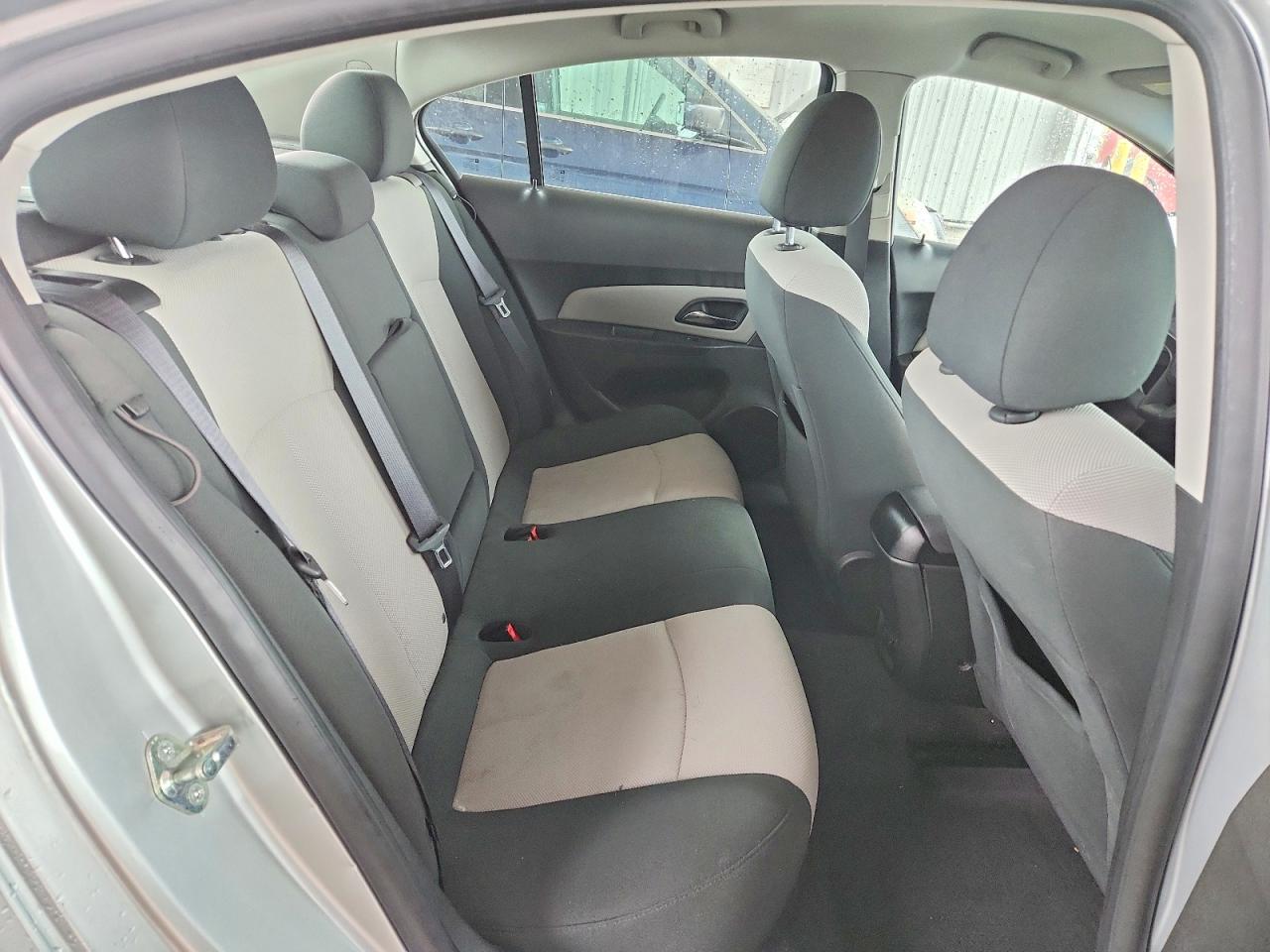2011 CHEVROLET CRUZE LS photo 10