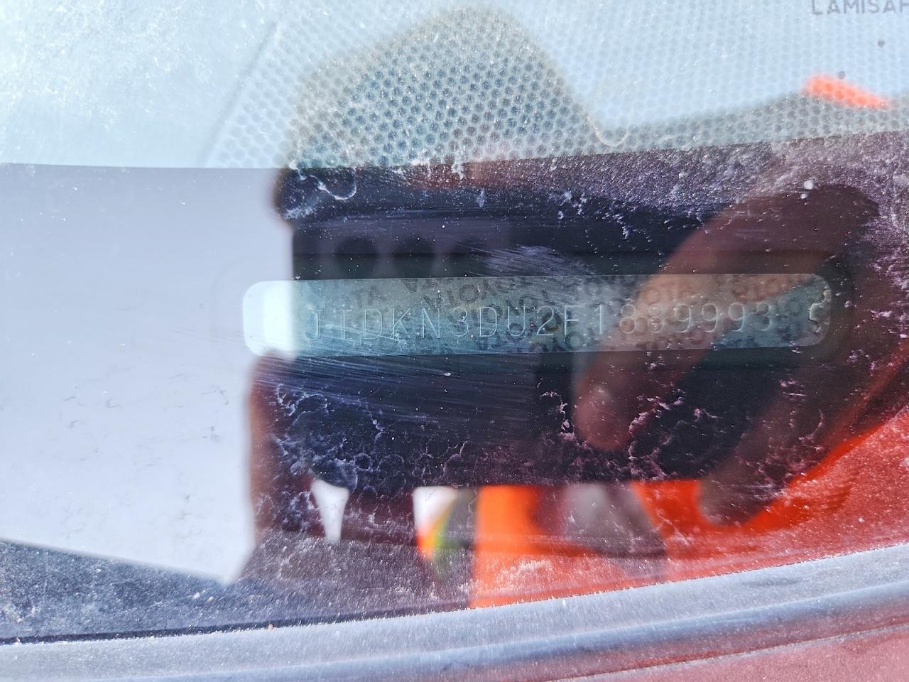 2015 TOYOTA PRIUS TWO photo 25