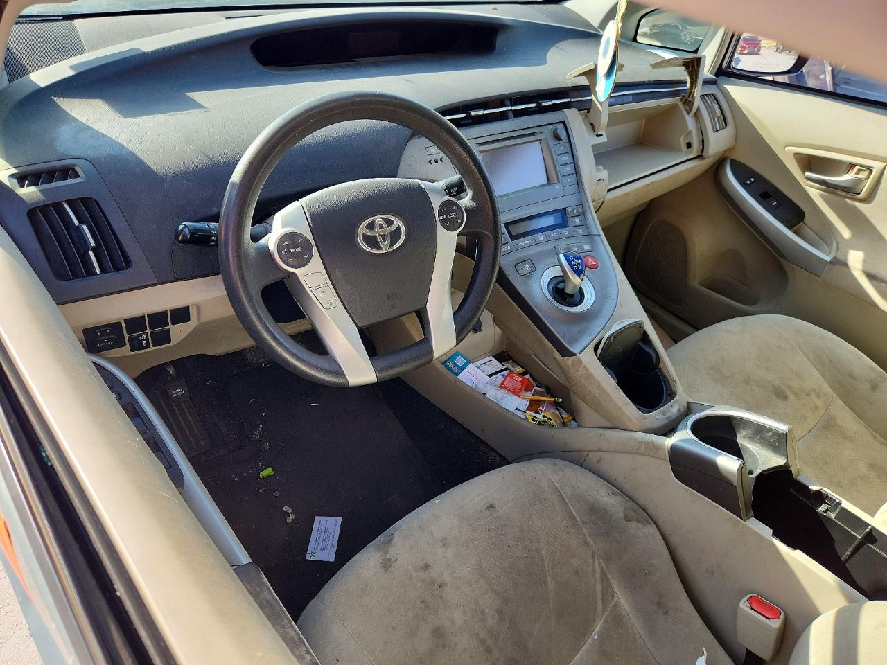 2015 TOYOTA PRIUS TWO photo 15