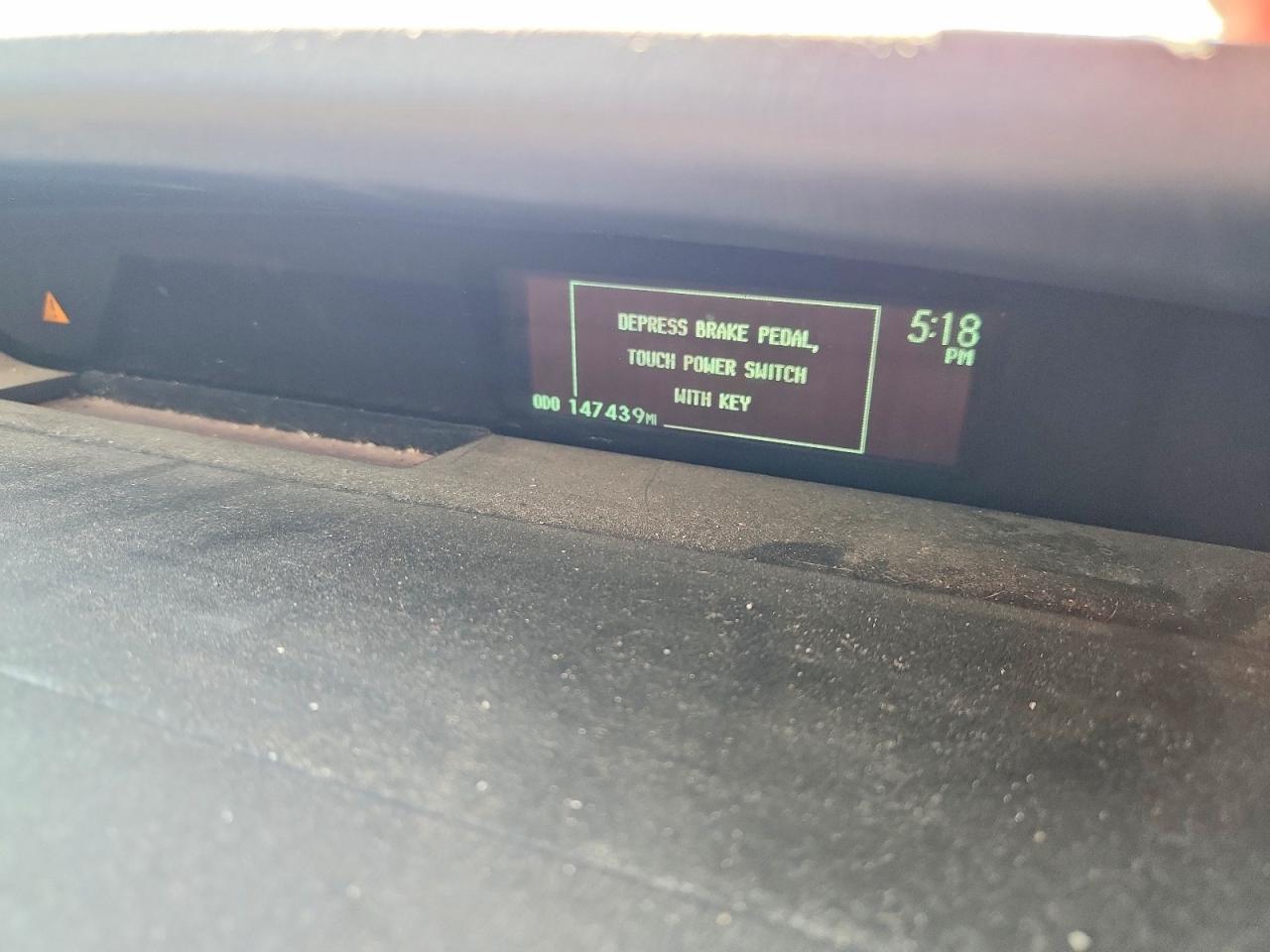 2015 TOYOTA PRIUS TWO photo 17