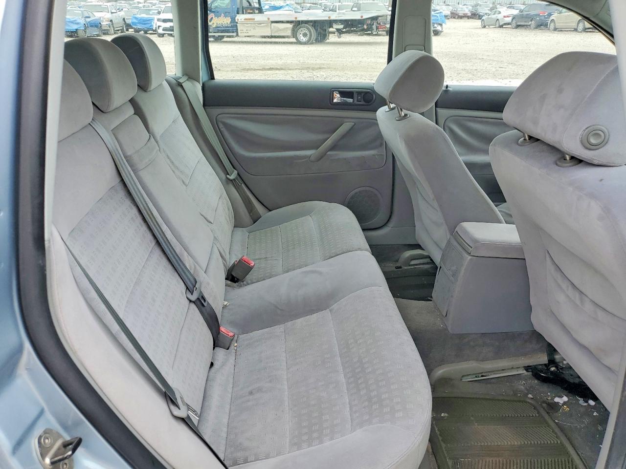 2002 VOLKSWAGEN PASSAT GLS photo 19