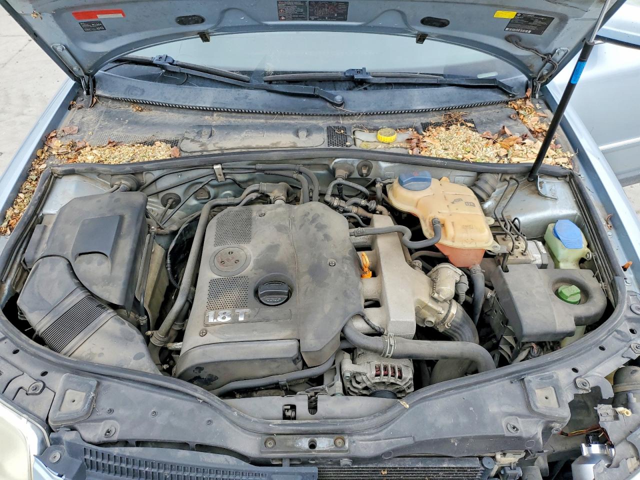 2002 VOLKSWAGEN PASSAT GLS photo 21