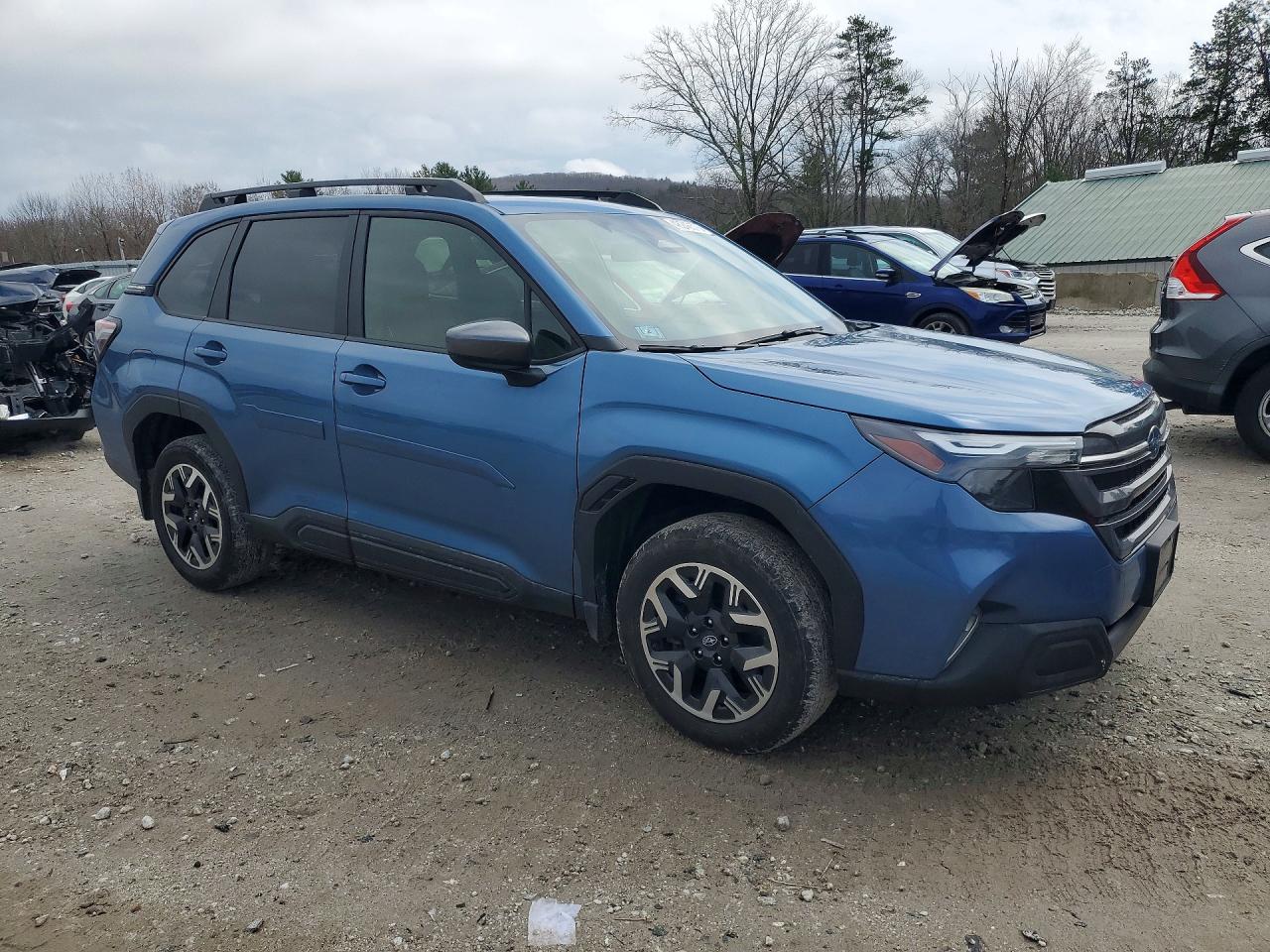 2025 SUBARU FORESTER PREMIUM photo 4